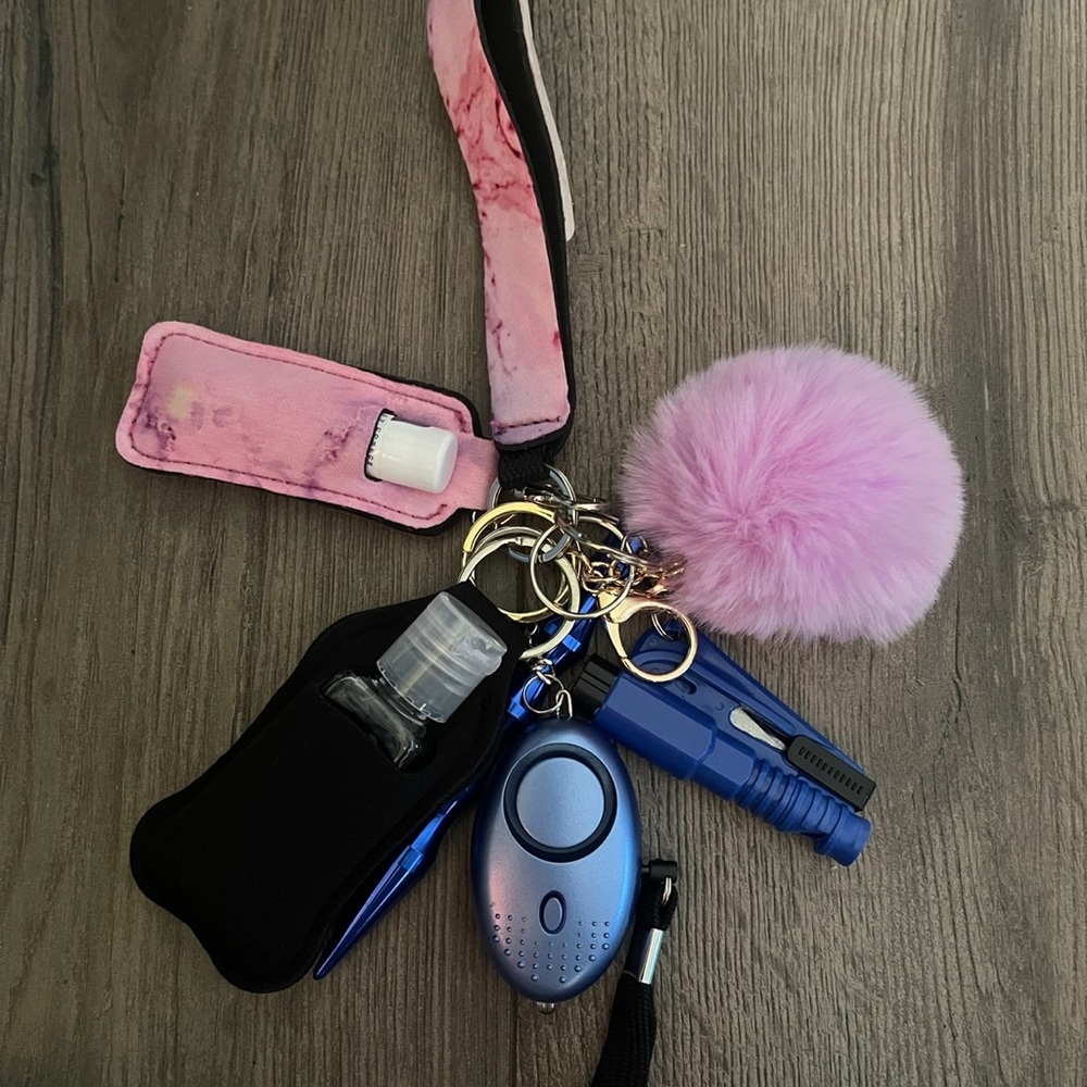 Safety keychains - Picture 2 of 9